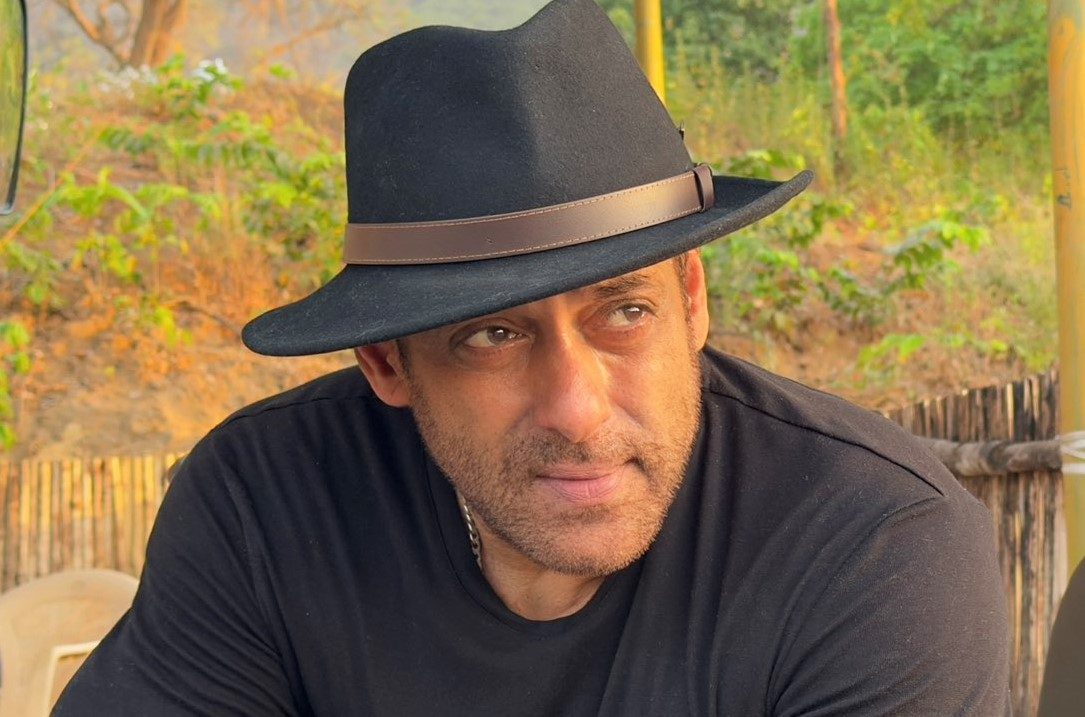 బెడ్రూమ్ లో దెయ్యం..బాలీవుడ్ హీరో సల్మాన్ ఖాన్ షాకింగ్ కామెంట్స్!