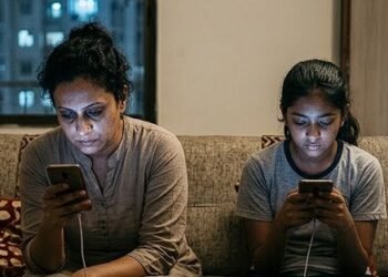 ఎప్పుడూ అదే పనా…మితంగా వాడడమే మేలంటున్న నిపుణులు