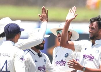 గాలే టెస్టులో భారత్ ఘన విజయం: 1-0 ఆధిక్యం